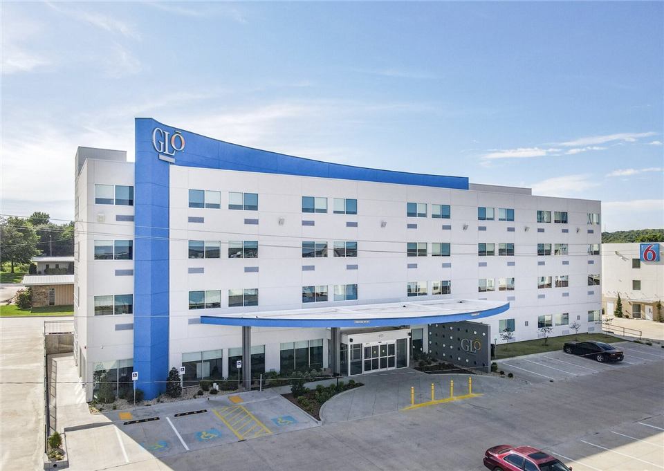GLō Best Western Catoosa, Catoosa, OK
